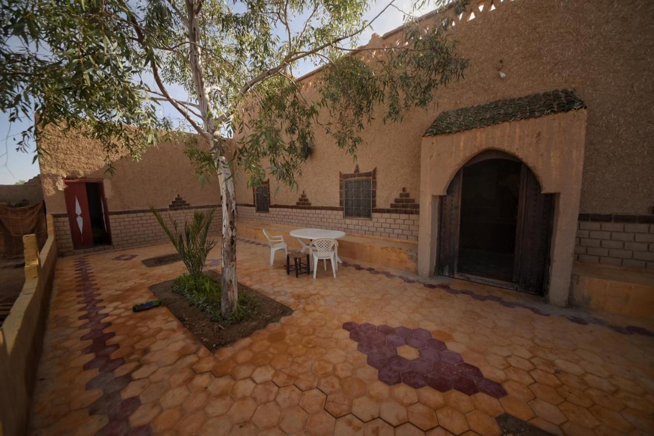 Family Moroccan House Мерзуга Экстерьер фото
